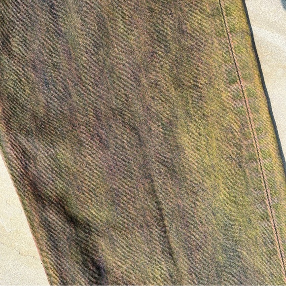 SOLD - Reworked Upcycled Purple Yellow Levi’s 550 Relaxed Baggy Jeans - Picture 3 of 13